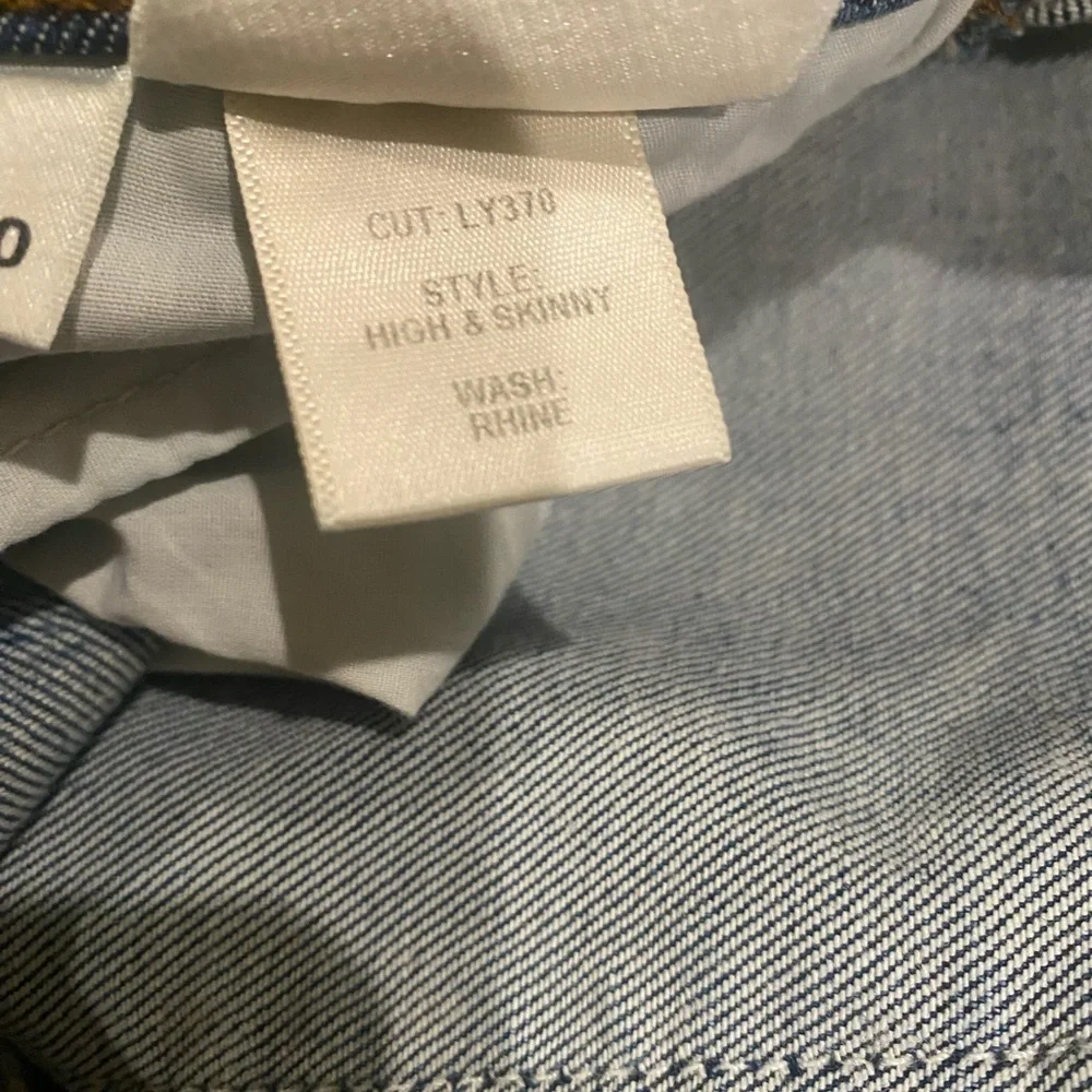 REFORMATION HIGH and SKINNY JEANS - Picture 9 of 12